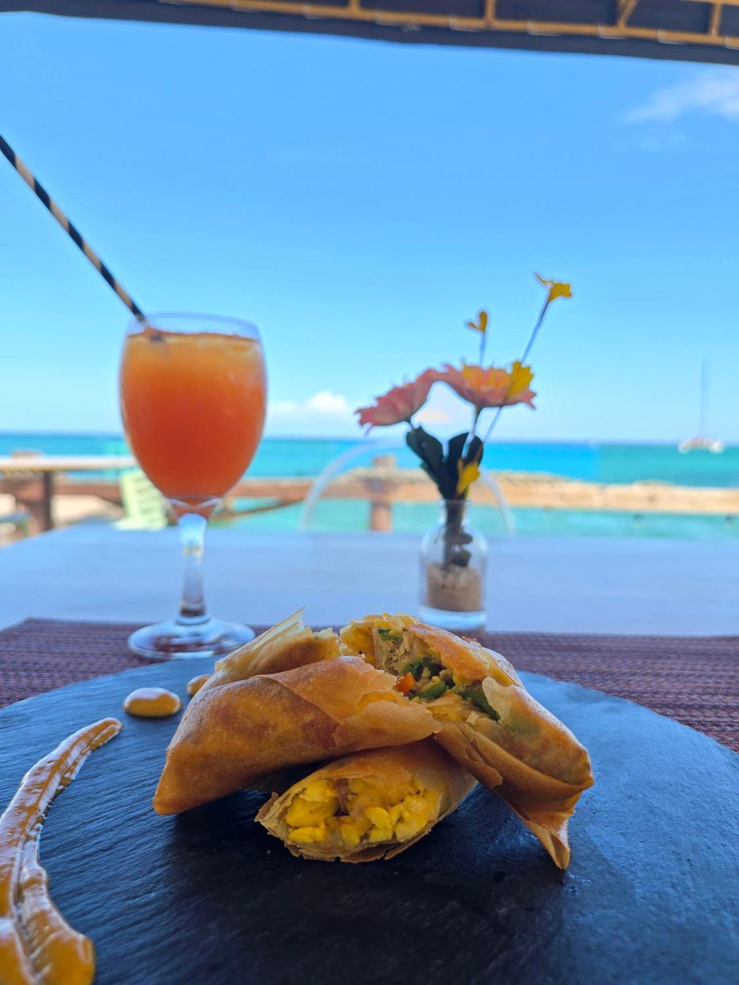Ocean Palms Hotel Ocho Rios Kültér fotó